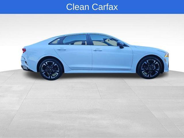 Photo of 2023 Glacial White Pearl Kia K5