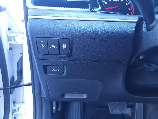 Photo of 2023 Glacial White Pearl Kia K5