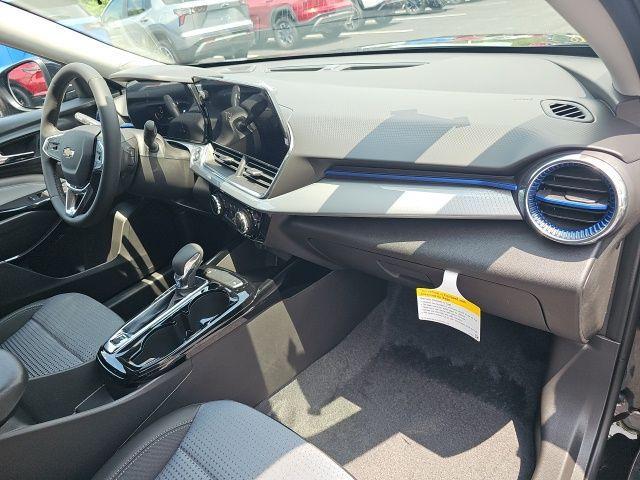 Photo of 2025 Black Metallic Chevrolet Trax