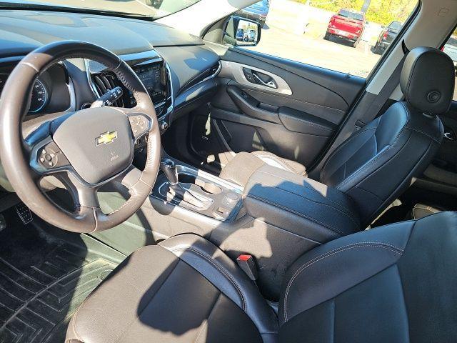 Photo of 2020 Mosaic Black Metallic Chevrolet Traverse