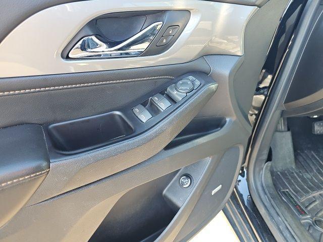 Photo of 2020 Mosaic Black Metallic Chevrolet Traverse