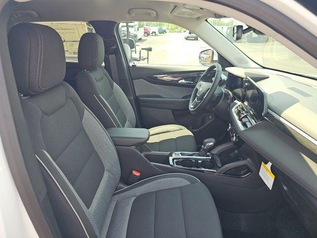 Photo of 2026 Summit White Chevrolet Trailblazer