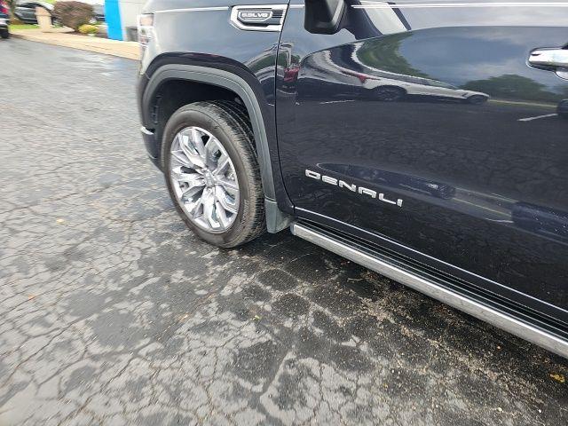Photo of 2023 Titanium Rush Metallic GMC Sierra 1500