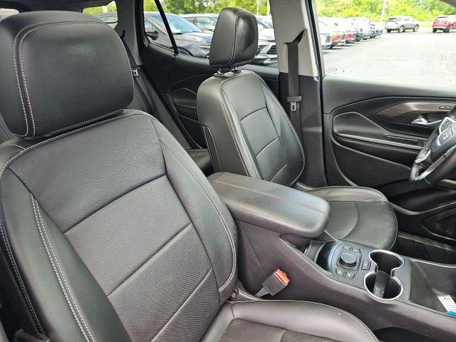 Photo of 2022 Marine Metallic GMC Terrain