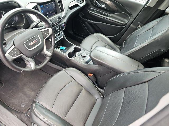 Photo of 2022 Marine Metallic GMC Terrain