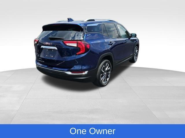 Photo of 2022 Marine Metallic GMC Terrain