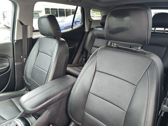 Photo of 2022 Marine Metallic GMC Terrain