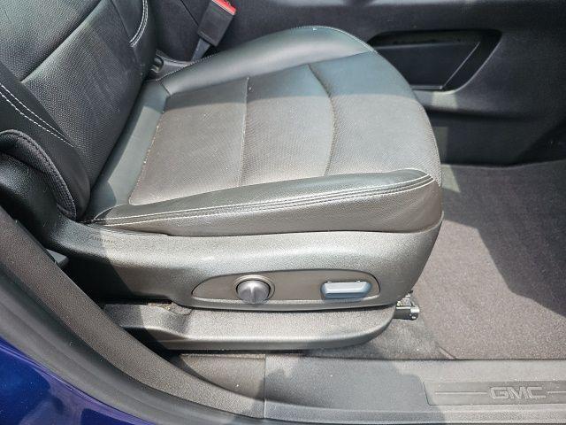 Photo of 2022 Marine Metallic GMC Terrain