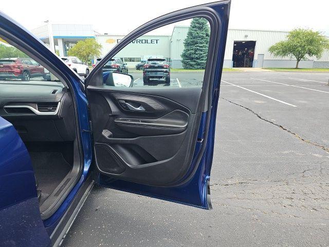 Photo of 2022 Marine Metallic GMC Terrain
