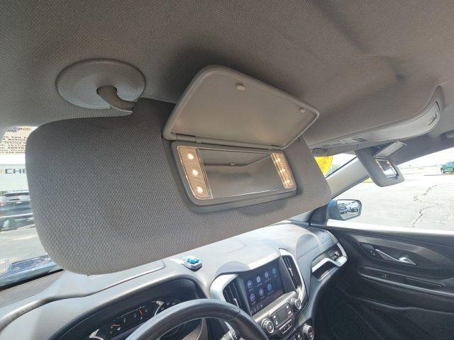 Photo of 2022 Marine Metallic GMC Terrain