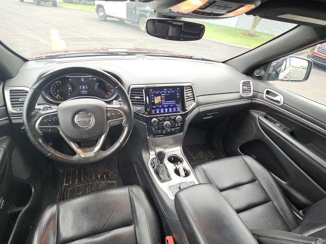Photo of 2019 Velvet Red Pearlcoat Jeep Grand Cherokee