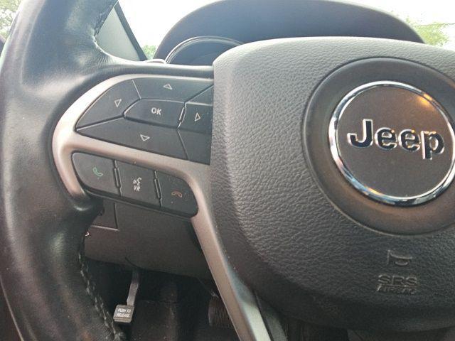 Photo of 2019 Velvet Red Pearlcoat Jeep Grand Cherokee