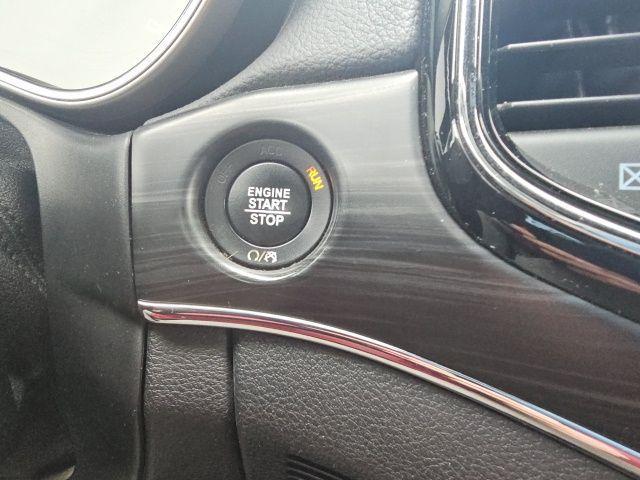 Photo of 2019 Velvet Red Pearlcoat Jeep Grand Cherokee