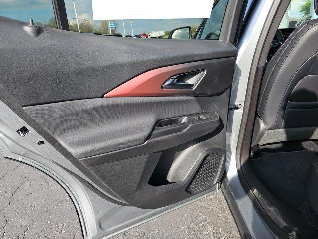 Photo of 2025 Sterling Gray Metallic Chevrolet Equinox EV