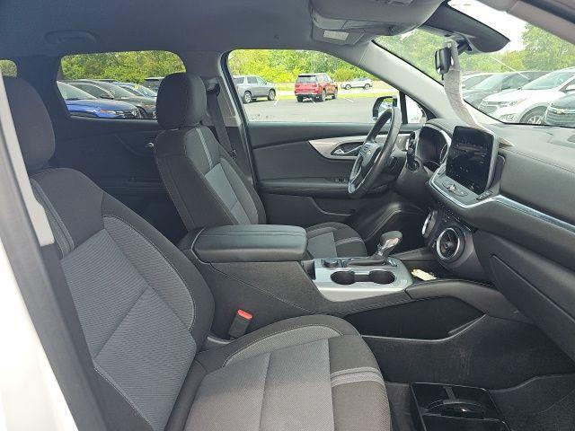 Photo of 2023 Summit White Chevrolet Blazer