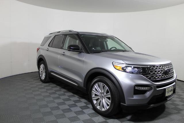 Photo of 2020 ICONIC SILVER METALLIC Ford Explorer