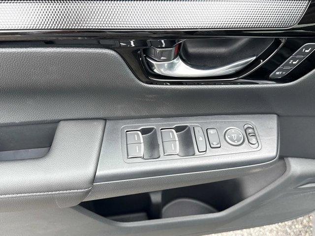 Photo of 2026 Solar Silver Metallic Honda CR-V