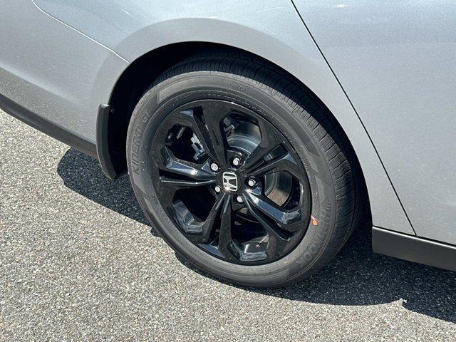 Photo of 2025 Solar Silver Metallic Honda Accord