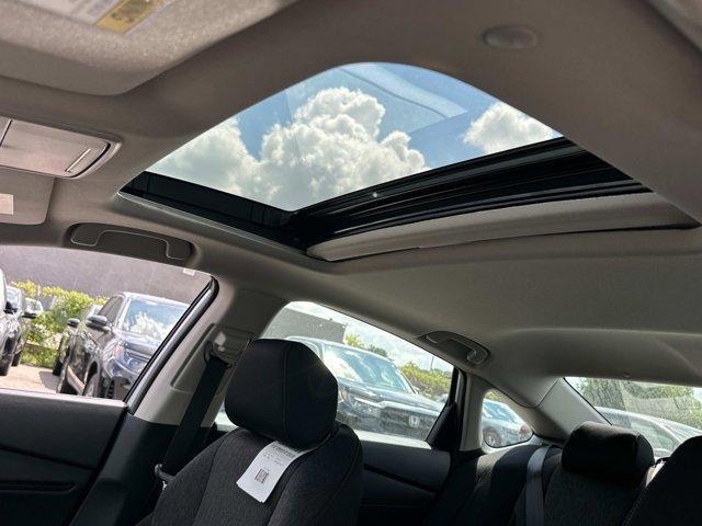 Photo of 2025 Solar Silver Metallic Honda Accord