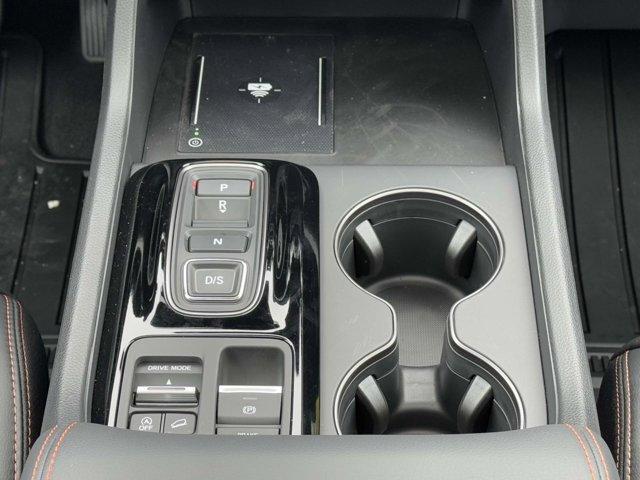 Photo of 2025 Silver Honda Pilot