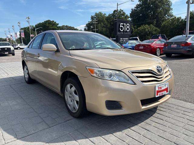 Photo of 2011 Beige Toyota Camry