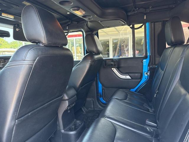 Photo of 2016 Hydro Blue Pearl Coat Jeep Wrangler Unlimited