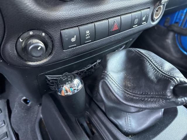 Photo of 2016 Hydro Blue Pearl Coat Jeep Wrangler Unlimited