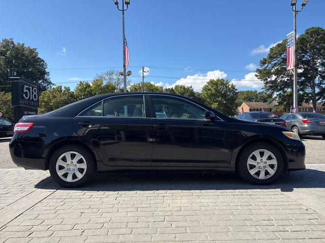 Photo of 2011 Black Toyota Camry