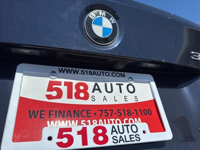 Photo of 2016 Imperial Blue Metallic BMW 320