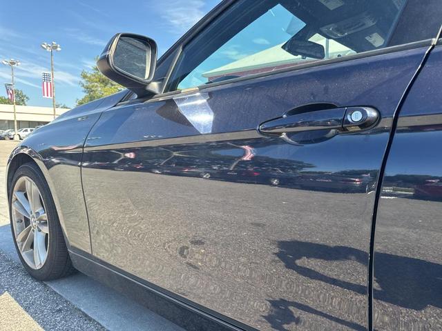 Photo of 2016 Imperial Blue Metallic BMW 320