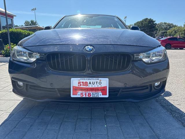 Photo of 2016 Imperial Blue Metallic BMW 320