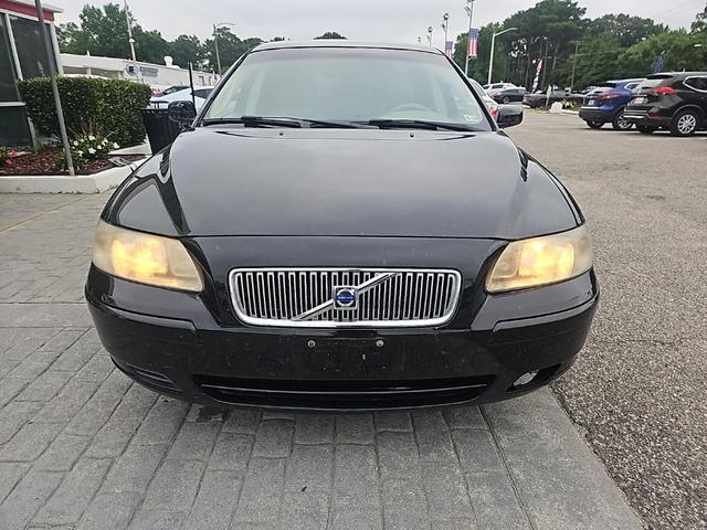 Photo of 2005 Black Sapphire Metallic Volvo V70