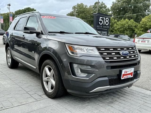 Photo of 2017 Magnetic Ford Explorer