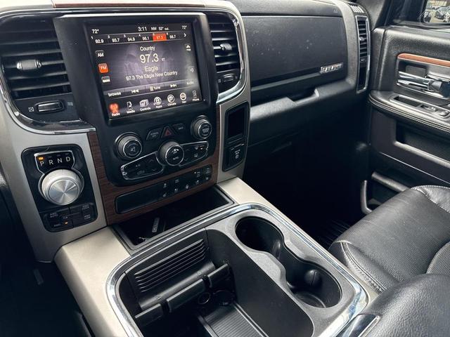 Photo of 2016 Brilliant Black Crystal Pearlcoat RAM 1500