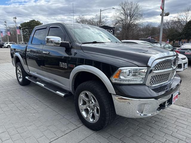 Photo of 2016 Brilliant Black Crystal Pearlcoat RAM 1500