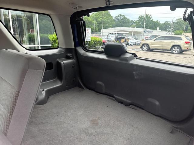 Photo of 2006 Sonic Blue Clearcoat Metallic Ford Escape