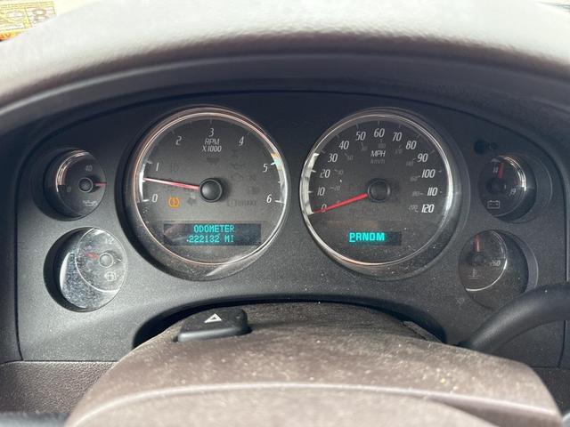 Photo of 2007 Summit White GMC Yukon XL