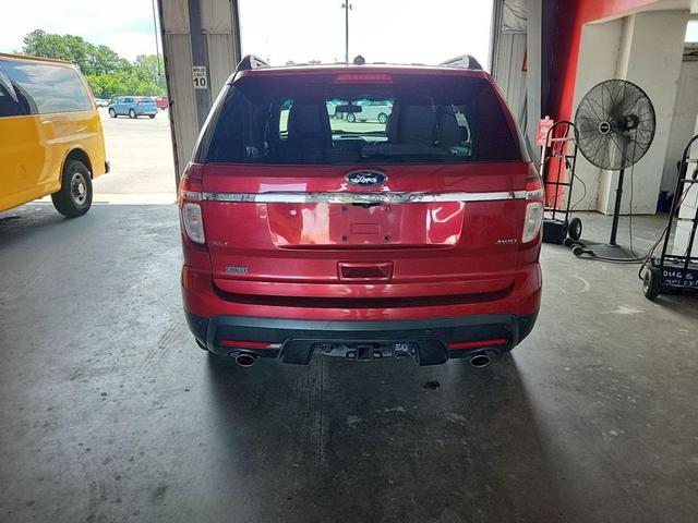 Photo of 2012 Red Candy Metallic Tinted Clearcoat Ford Explorer