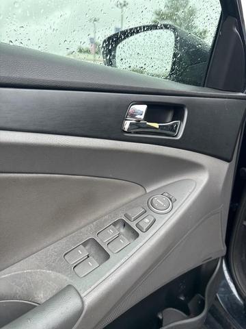 Photo of 2011 Pacific Blue Pearl Hyundai SONATA