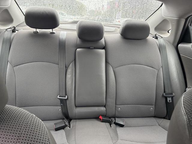 Photo of 2011 Pacific Blue Pearl Hyundai SONATA