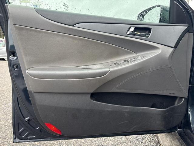Photo of 2011 Pacific Blue Pearl Hyundai SONATA
