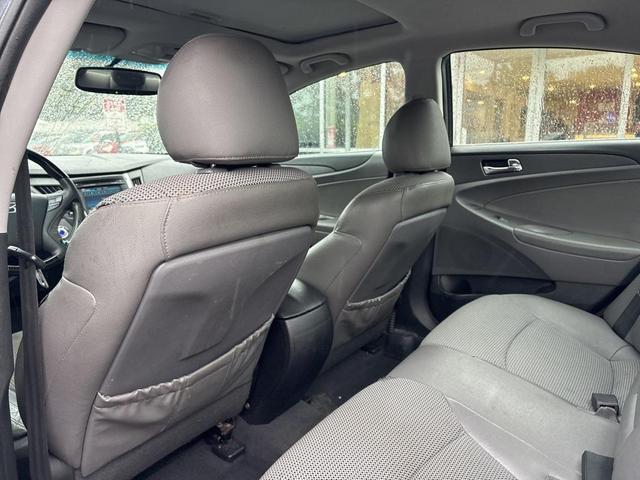 Photo of 2011 Pacific Blue Pearl Hyundai SONATA