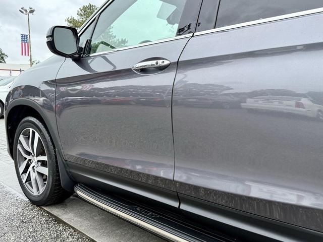 Photo of 2018 Crystal Black Pearl Honda Pilot
