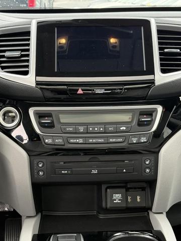 Photo of 2018 Crystal Black Pearl Honda Pilot