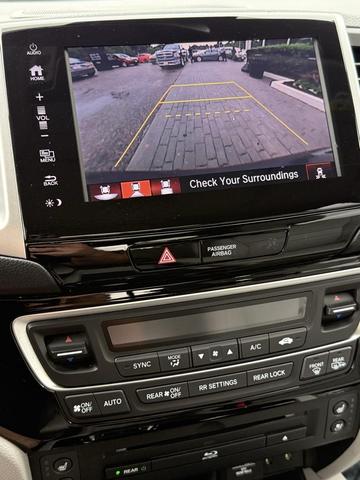 Photo of 2018 Crystal Black Pearl Honda Pilot