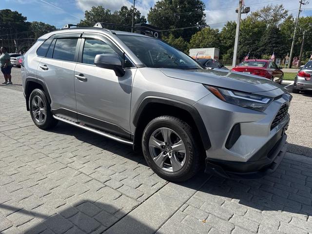 Photo of 2022 Silver Toyota RAV4
