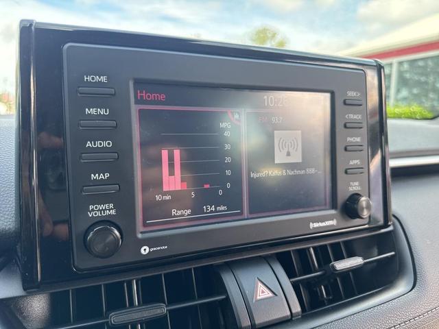 Photo of 2022 Silver Toyota RAV4