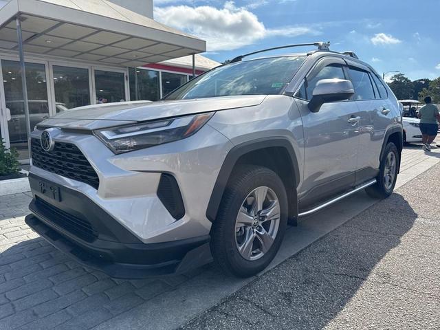 Photo of 2022 Silver Toyota RAV4