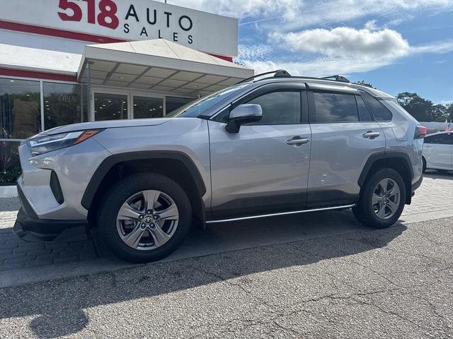 Photo of 2022 Silver Toyota RAV4