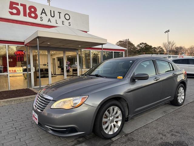 Photo of 2012 Tungsten Metallic Clearcoat Chrysler 200